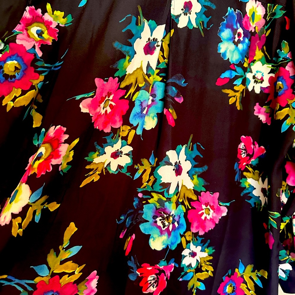 FOXCROFT FLORAL BLOUSE -